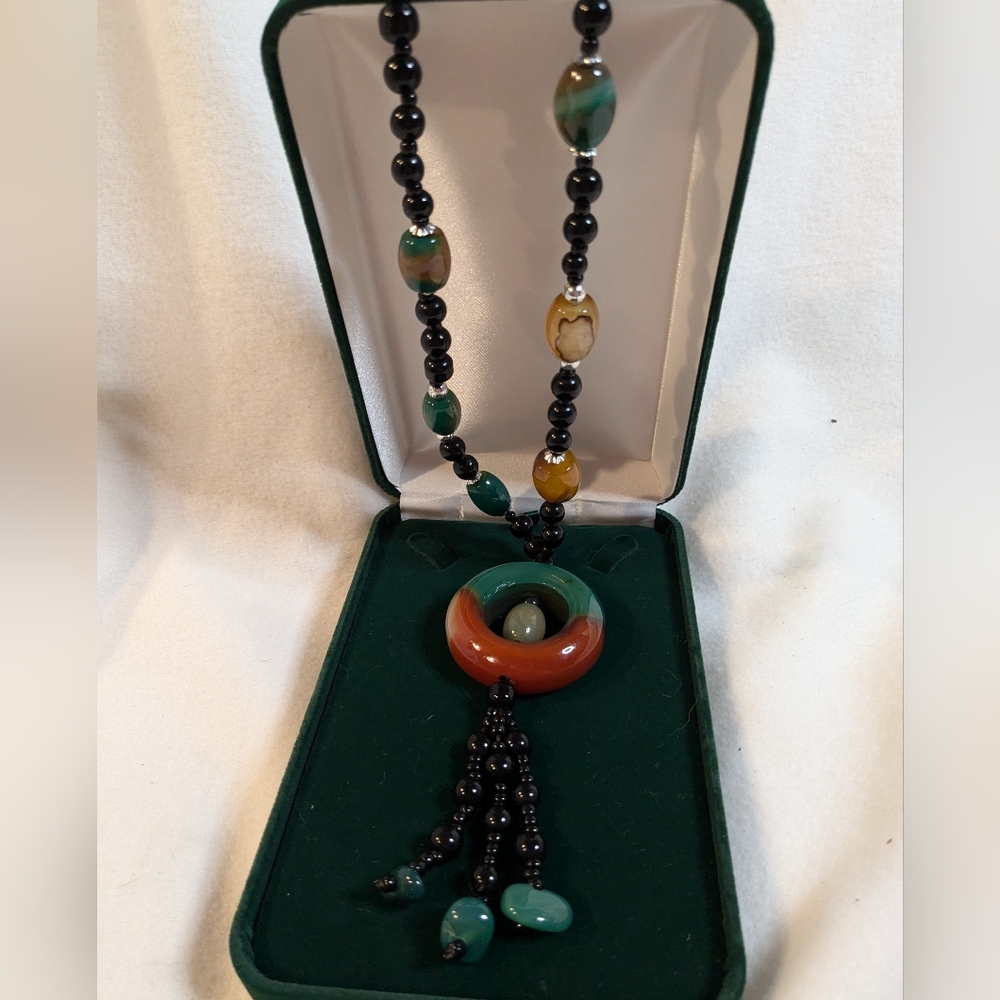 Green Orange Carnelian Agate Pendant Necklace Black Onyx Seed Glass Bead Tassel